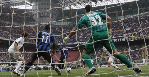  国际米兰主场逆转拉齐奥终结三连平  