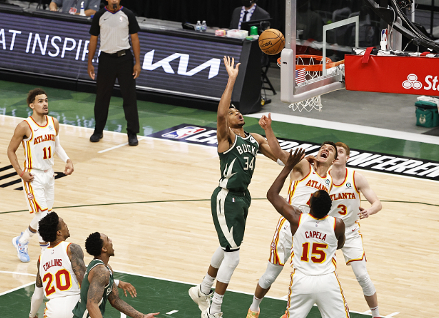  字母哥空砍准三双雄鹿加时惜败步行者